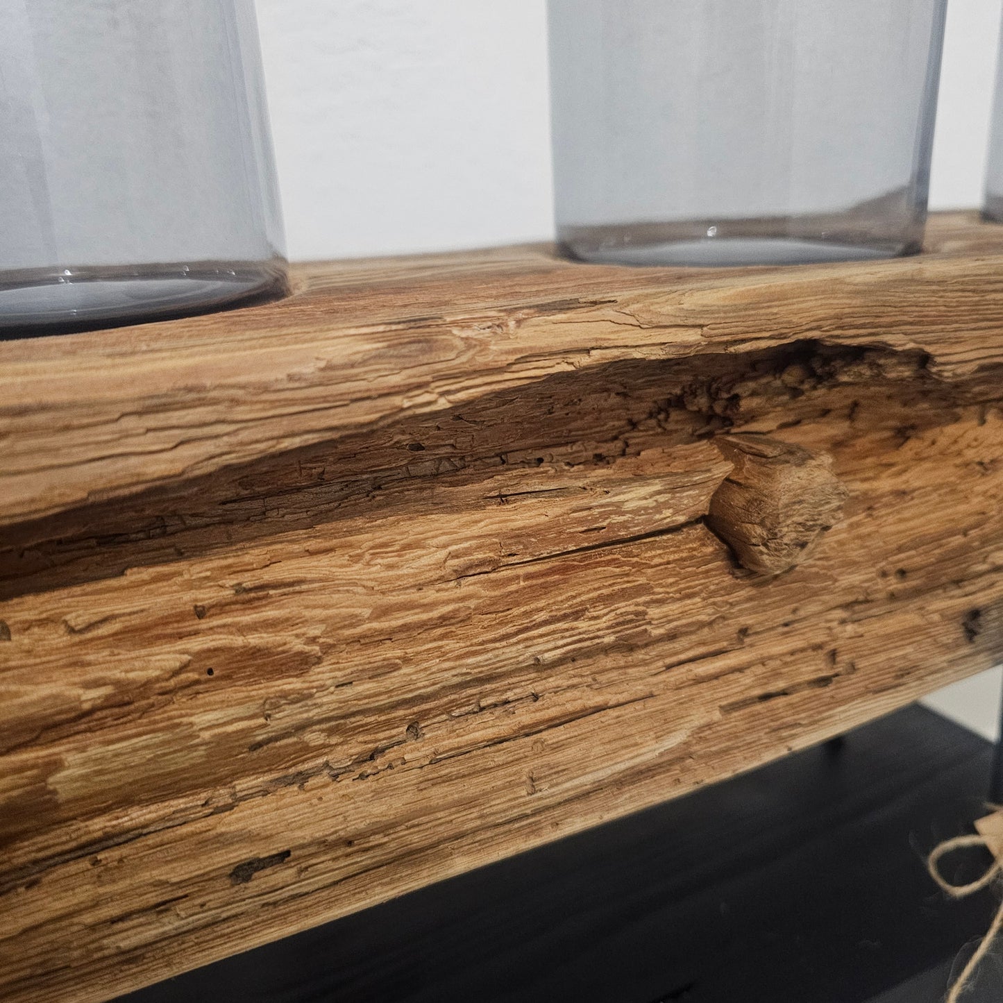 XXL Kerzenhalter aus Altholz – handgefertigtes Unikat aus 120 Jahre altem Holz